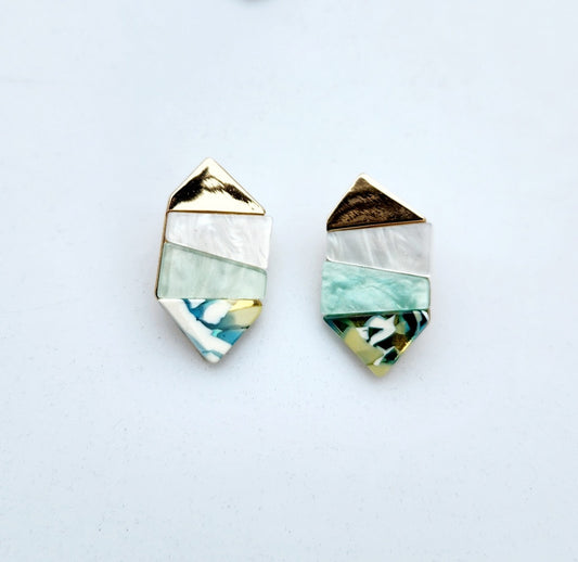 TURQUOISE MARBLE POINTED STUDS